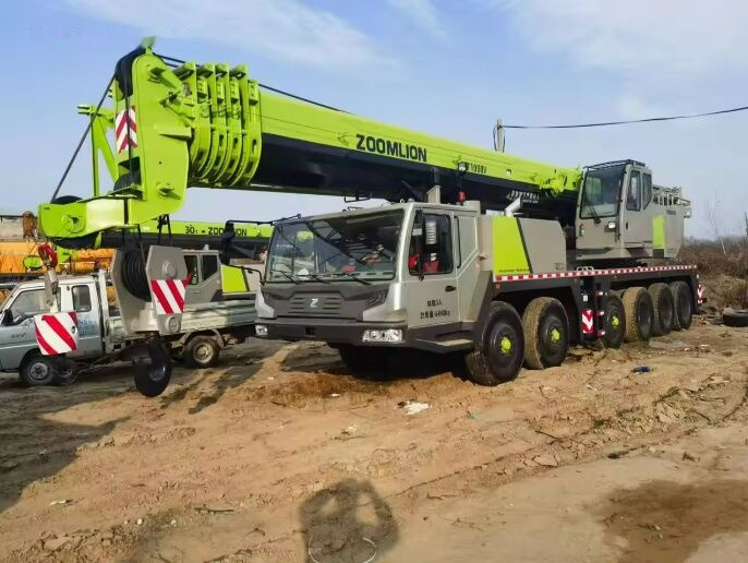 Zoomlion ZTC 1000V - Autojeřáb: obrázek 1 Zoomlion ZTC 1000V - Autojeřáb: obrázek 1