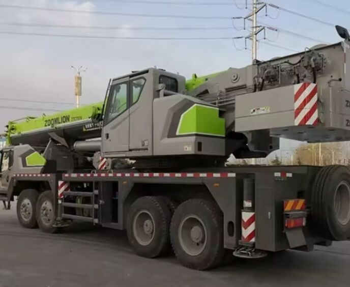 Zoomlion ZTC 700V - Autojeřáb: obrázek 2 Zoomlion ZTC 700V - Autojeřáb: obrázek 2