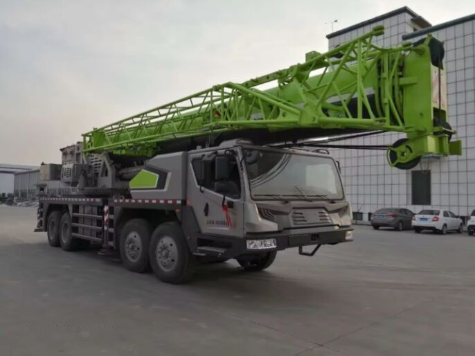 Zoomlion ZTC 700V - Autojeřáb: obrázek 1 Zoomlion ZTC 700V - Autojeřáb: obrázek 1