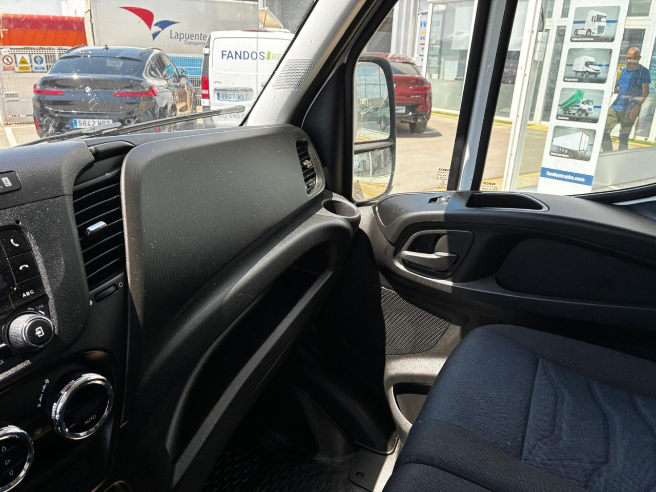 Dodávka skřín Caja cerrada IVECO 35C16 20m3: obrázek 10