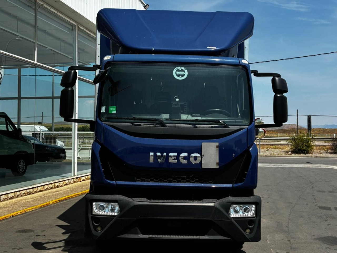 Caja cerrada IVECO Eurocargo ML 120 E22 - Skříňový nákladní auto: obrázek 2 Caja cerrada IVECO Eurocargo ML 120 E22 - Skříňový nákladní auto: obrázek 2