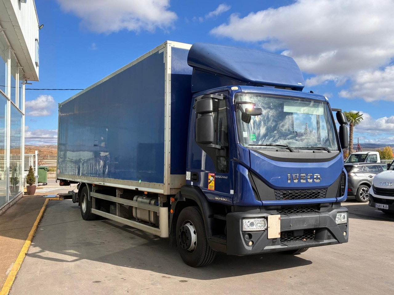 Caja cerrada IVECO Eurocargo ML 160 E25 - Skříňový nákladní auto: obrázek 3 Caja cerrada IVECO Eurocargo ML 160 E25 - Skříňový nákladní auto: obrázek 3