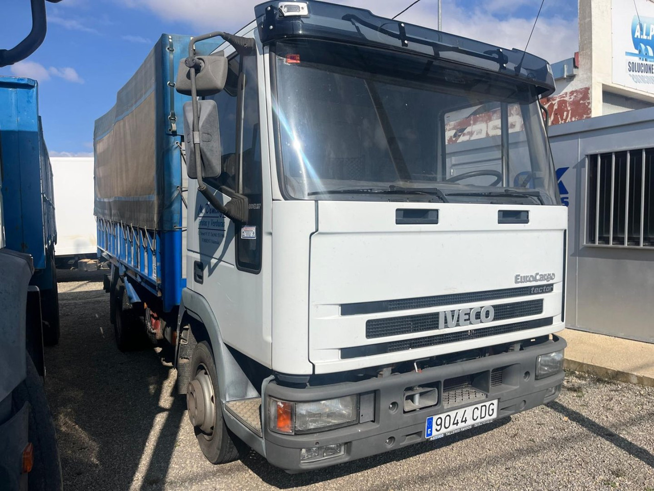 Caja cerrada IVECO Eurocargo ML80E17 - Plachtový nákladní auto: obrázek 3 Caja cerrada IVECO Eurocargo ML80E17 - Plachtový nákladní auto: obrázek 3