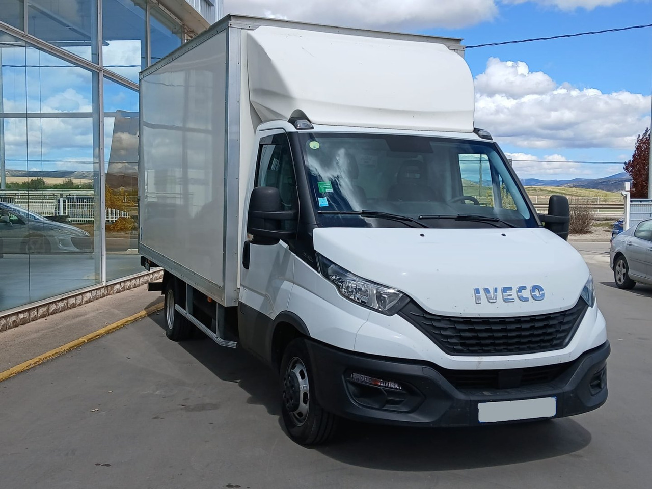 Caja cerrada con plataforma elevadora IVECO 35C16 20m3 - Dodávka skřín: obrázek 3 Caja cerrada con plataforma elevadora IVECO 35C16 20m3 - Dodávka skřín: obrázek 3
