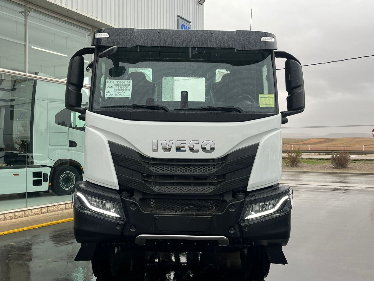 Chasis IVECO T-WAY 510cv 8X4 - Podvozek s kabinou: obrázek 2 Chasis IVECO T-WAY 510cv 8X4 - Podvozek s kabinou: obrázek 2