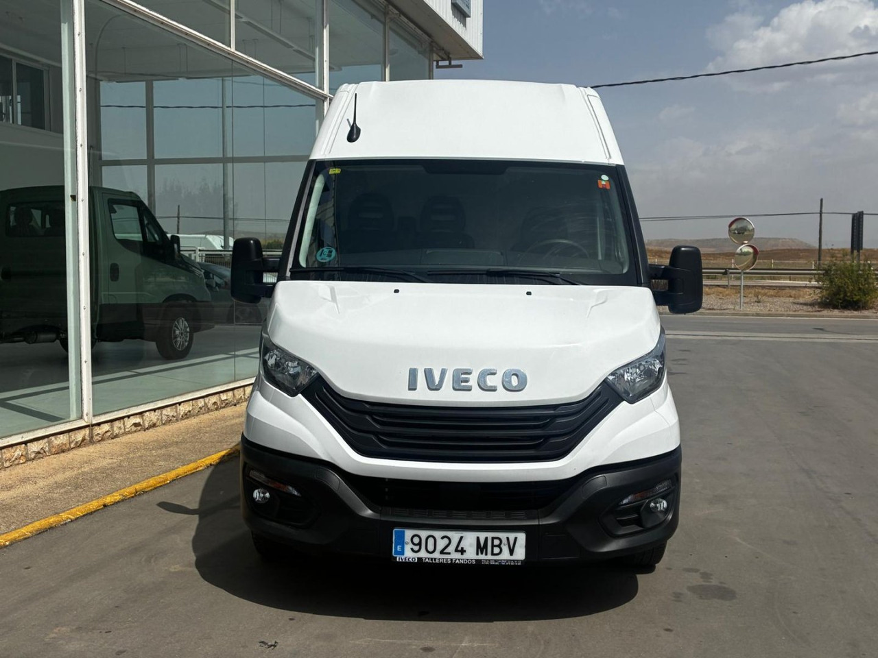 Furgón IVECO 35S14 V 12m3 - Furgon: obrázek 2 Furgón IVECO 35S14 V 12m3 - Furgon: obrázek 2