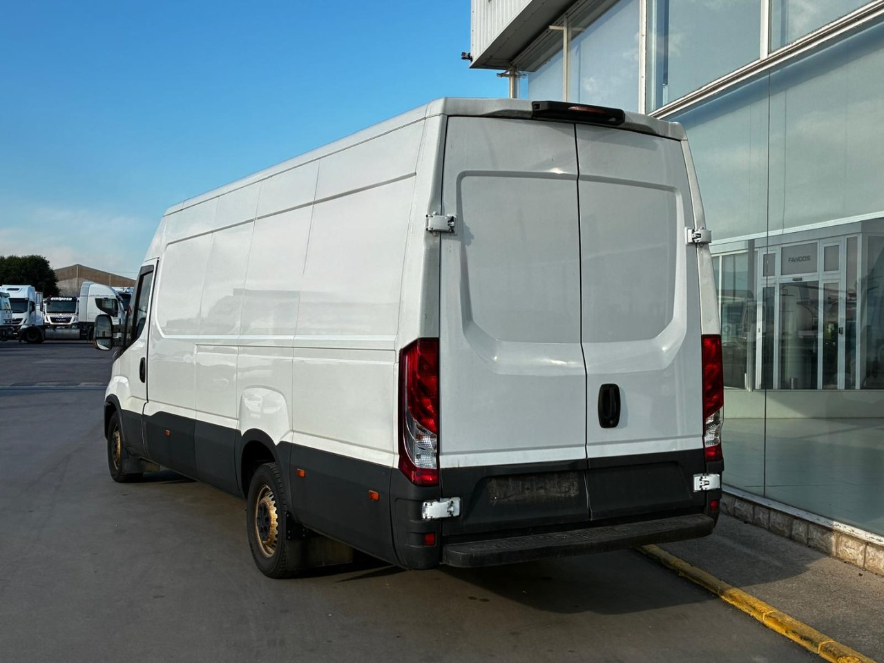 Furgón IVECO 35S14 V 16m3 - Furgon: obrázek 4 Furgón IVECO 35S14 V 16m3 - Furgon: obrázek 4