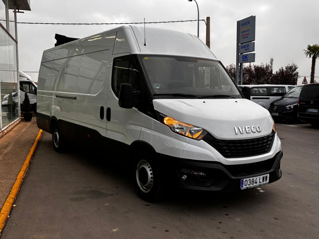 Furgón IVECO 35S14 V 16m3 - Furgon: obrázek 3 Furgón IVECO 35S14 V 16m3 - Furgon: obrázek 3