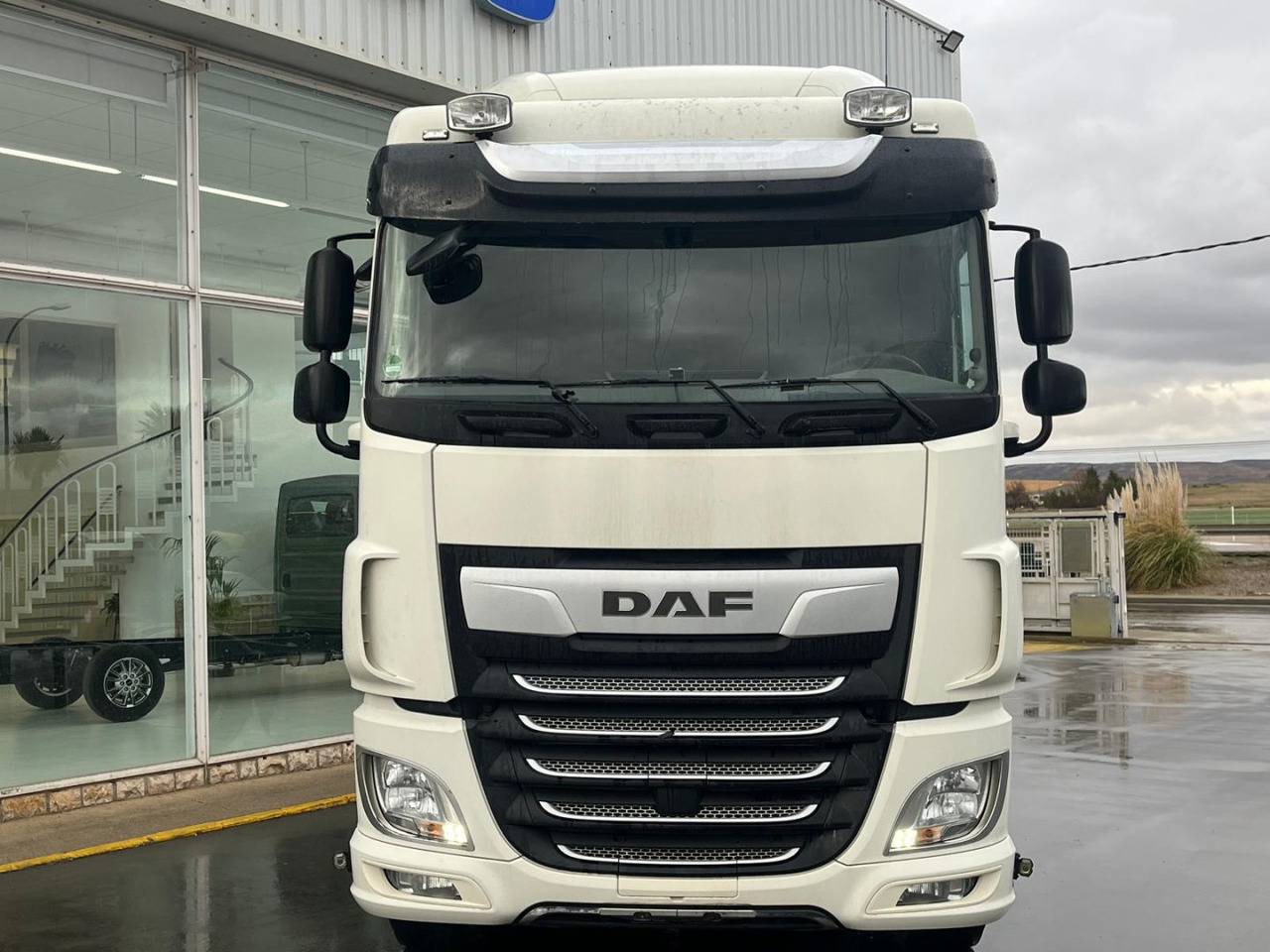 Cabeza Tractora DAF 480 AUTOMATICA CON INTARDER - Tahač: obrázek 2 Cabeza Tractora DAF 480 AUTOMATICA CON INTARDER - Tahač: obrázek 2