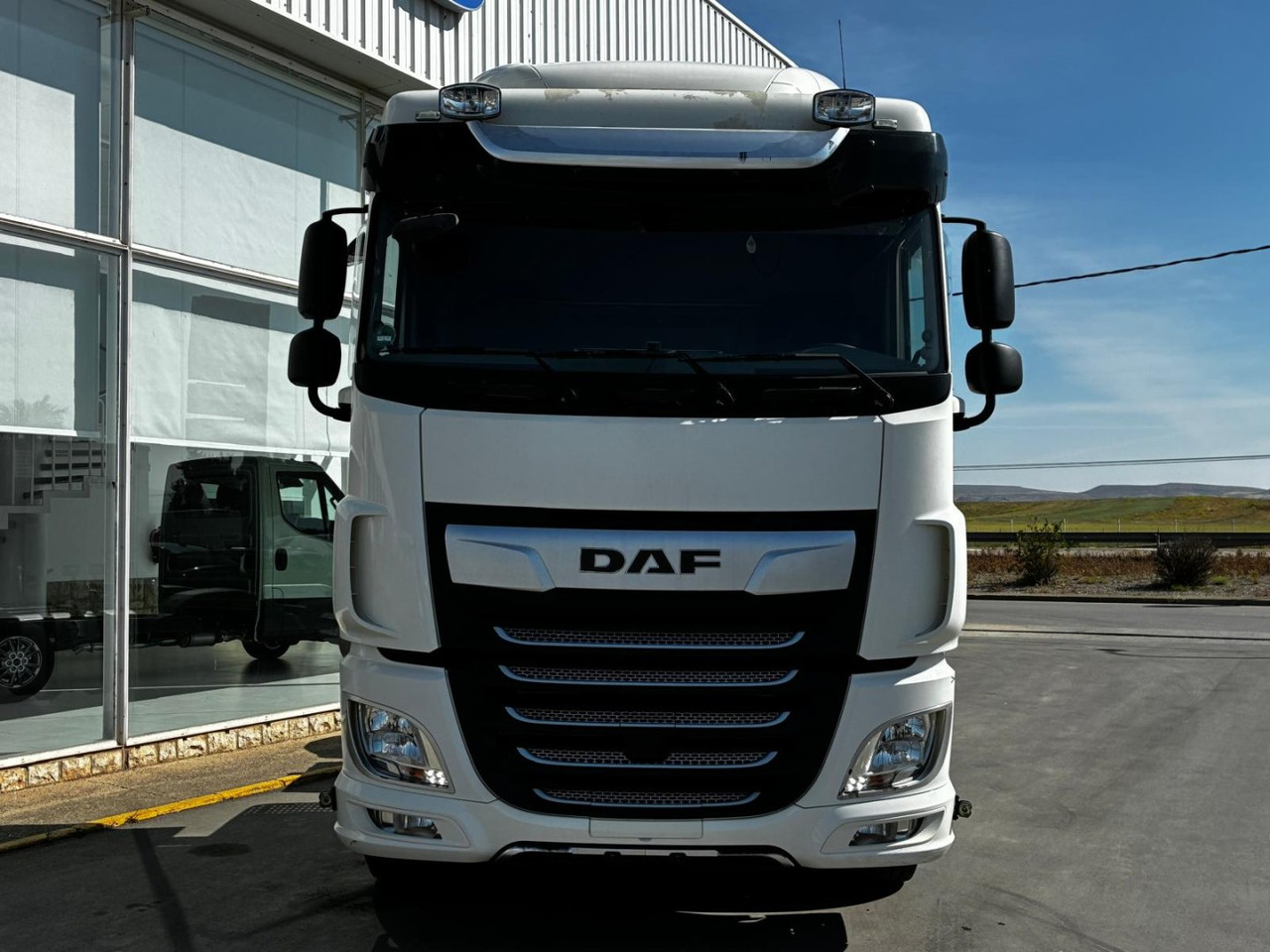 Cabeza Tractora DAF 480 AUTOMATICA CON INTARDER - Tahač: obrázek 2 Cabeza Tractora DAF 480 AUTOMATICA CON INTARDER - Tahač: obrázek 2
