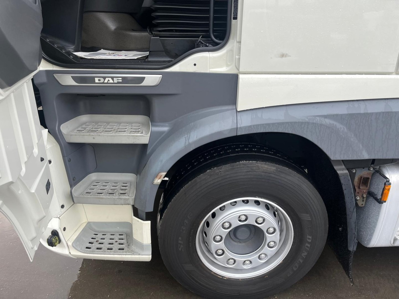 Cabeza Tractora DAF 480 AUTOMATICA CON INTARDER - Tahač: obrázek 5 Cabeza Tractora DAF 480 AUTOMATICA CON INTARDER - Tahač: obrázek 5
