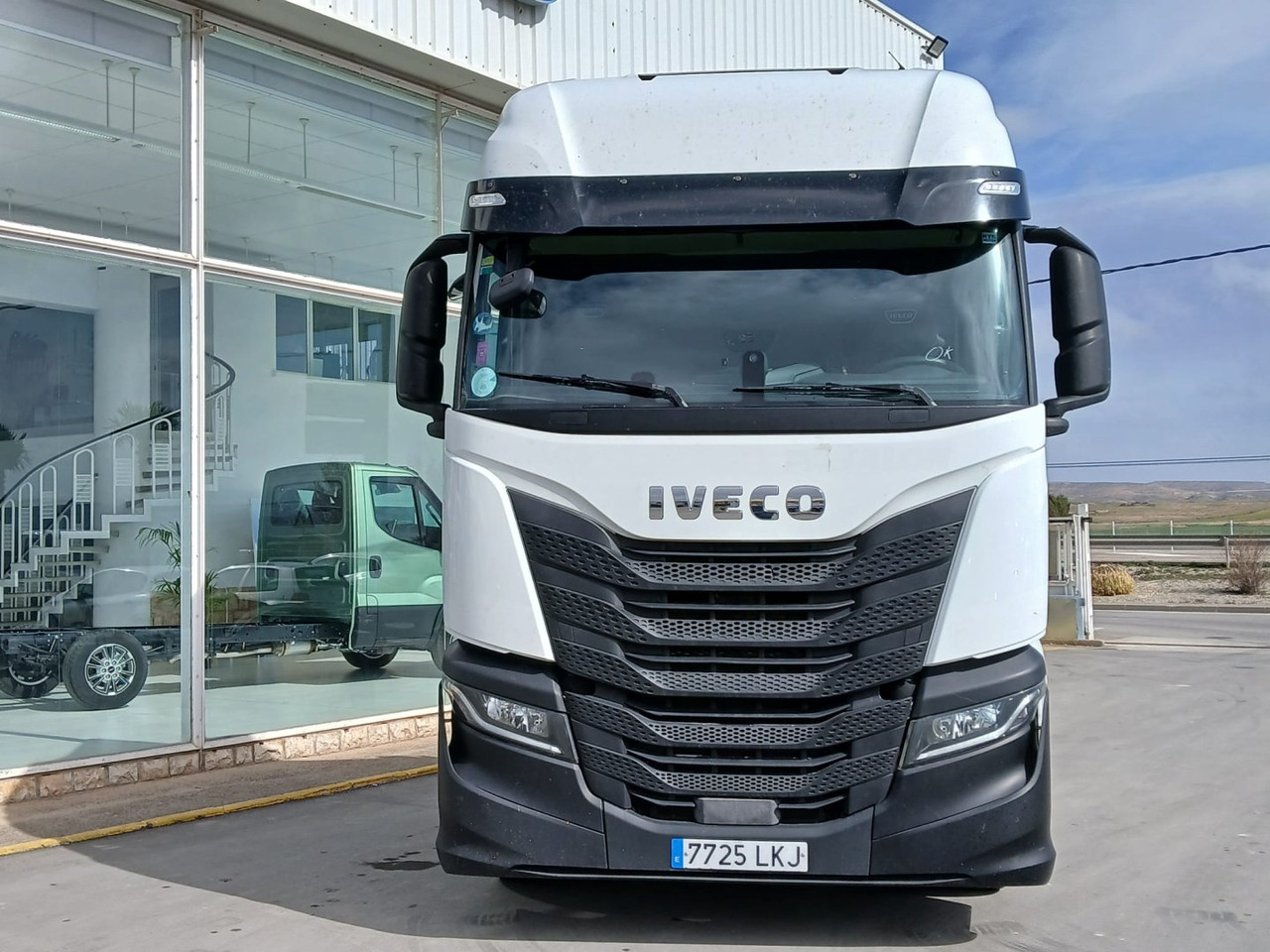 Cabeza Tractora IVECO 460 AUTOMATICO INTARDER ADR - Tahač: obrázek 2 Cabeza Tractora IVECO 460 AUTOMATICO INTARDER ADR - Tahač: obrázek 2