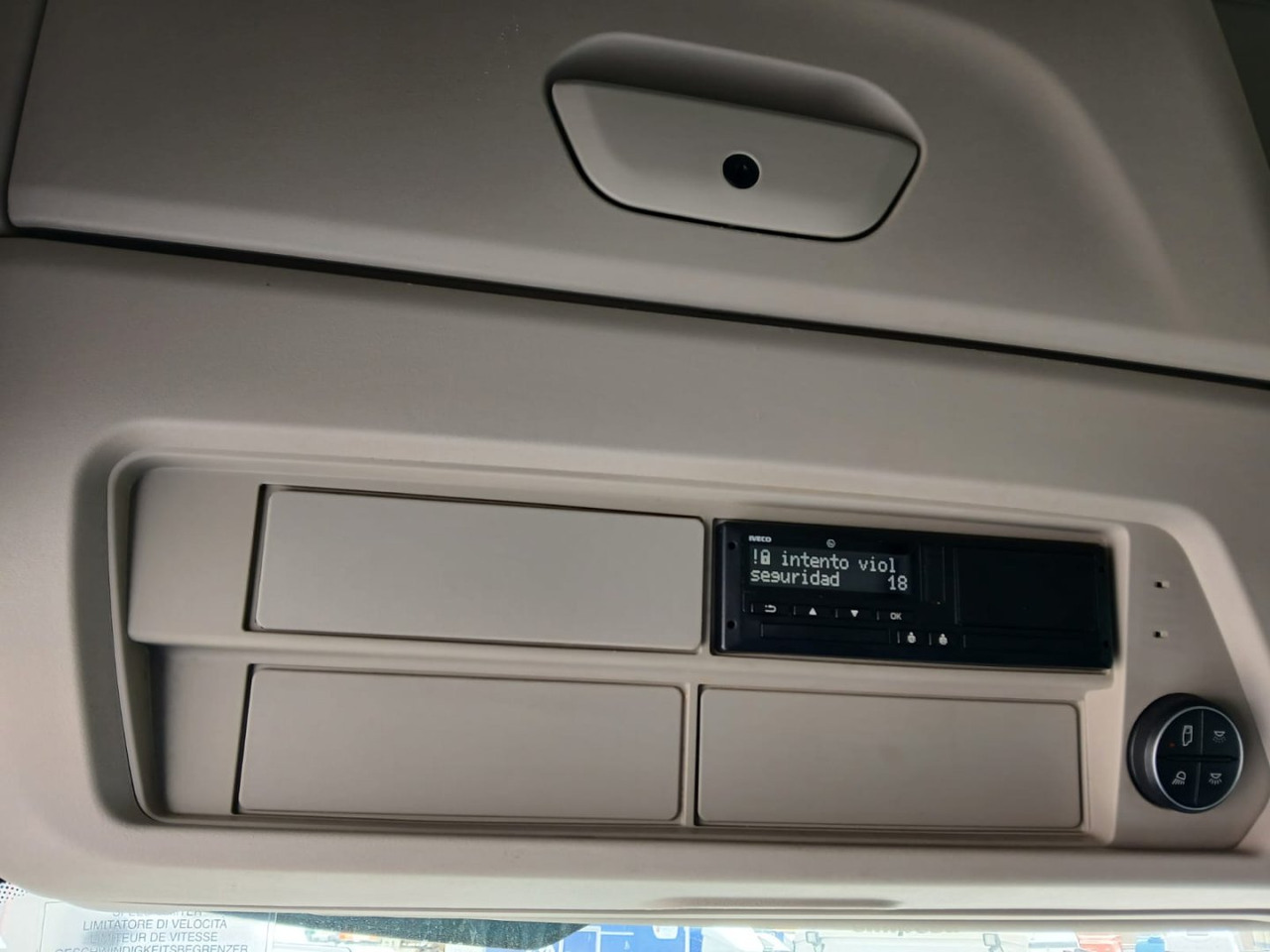 Tahač Cabeza Tractora IVECO 460 AUTOMATICO  INTARDER ADR: obrázek 12