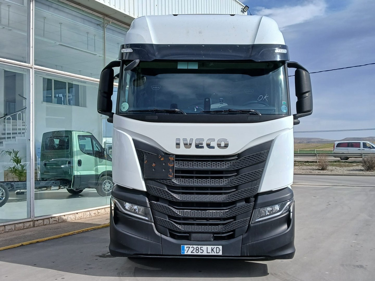 Cabeza Tractora IVECO 460 AUTOMATICO INTARDER ADR - Tahač: obrázek 2 Cabeza Tractora IVECO 460 AUTOMATICO INTARDER ADR - Tahač: obrázek 2
