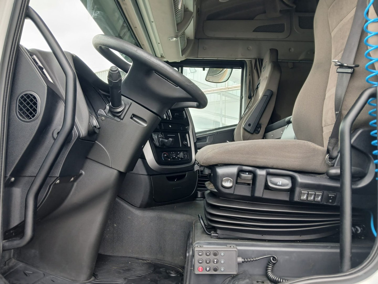 Tahač Cabeza Tractora IVECO 480 AUTOMATICO CON INTARDER: obrázek 6