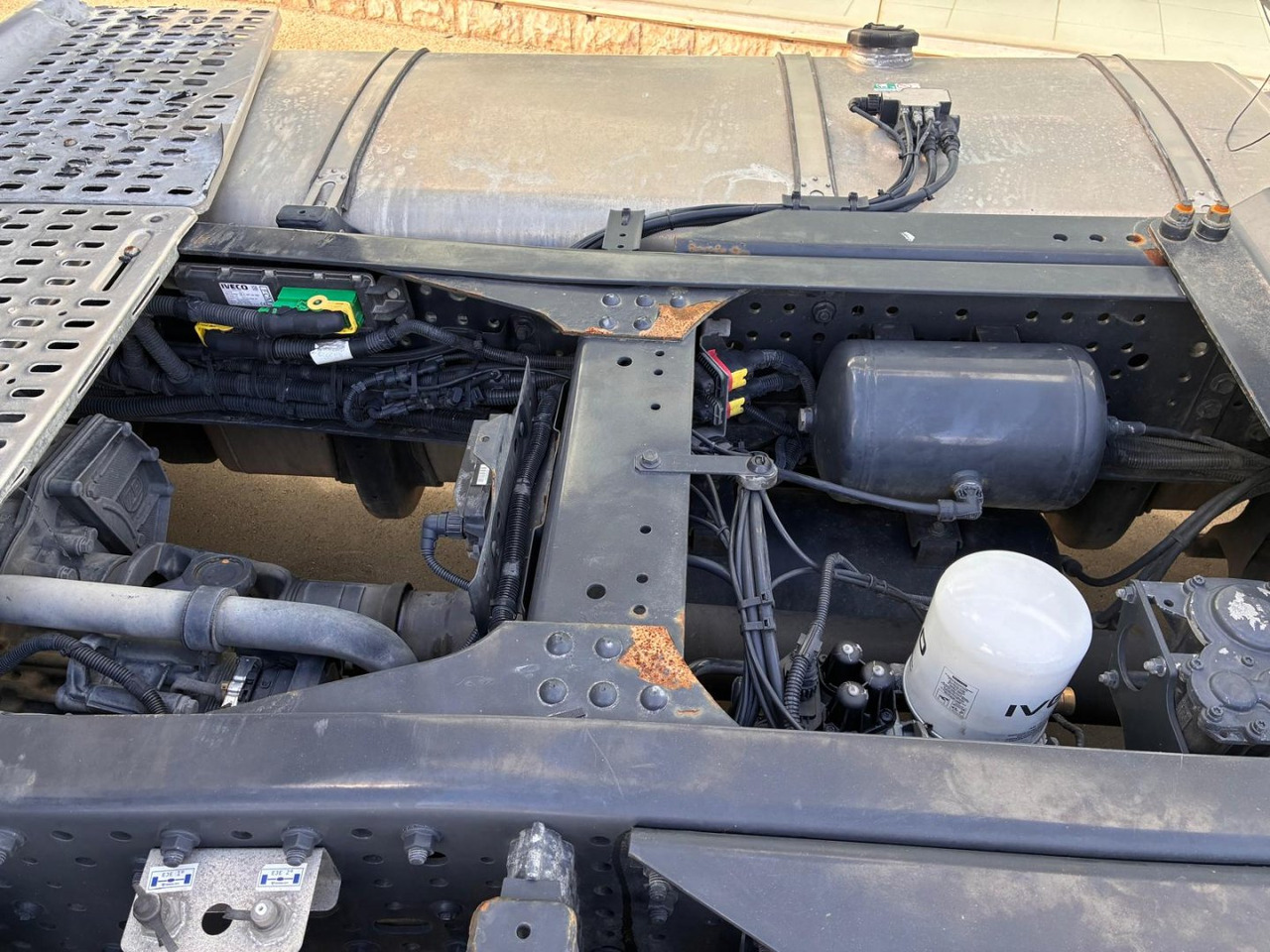 Cabeza Tractora IVECO S-WAY 510 AUTOMATICO CON INTARDER - Tahač: obrázek 5 Cabeza Tractora IVECO S-WAY 510 AUTOMATICO CON INTARDER - Tahač: obrázek 5