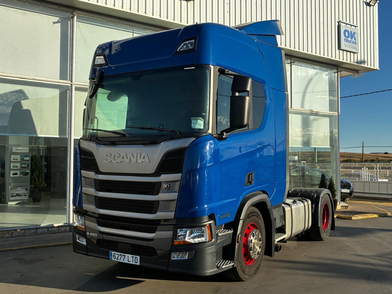 Cabeza Tractora Scania R450 AUTOMATICO-INTARDER - Tahač: obrázek 1 Cabeza Tractora Scania R450 AUTOMATICO-INTARDER - Tahač: obrázek 1