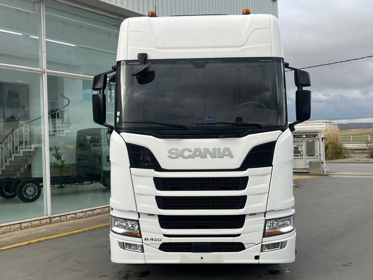 Cabeza Tractora Scania R450 AUTOMATICO-INTARDER - Tahač: obrázek 2 Cabeza Tractora Scania R450 AUTOMATICO-INTARDER - Tahač: obrázek 2