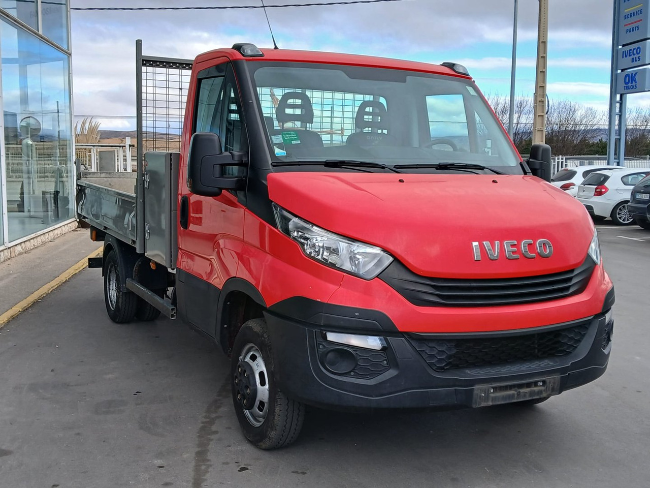 Volquete/Dumper IVECO 35C12 CAJA BASCULANTE - Dodávka sklápěč: obrázek 3 Volquete/Dumper IVECO 35C12 CAJA BASCULANTE - Dodávka sklápěč: obrázek 3