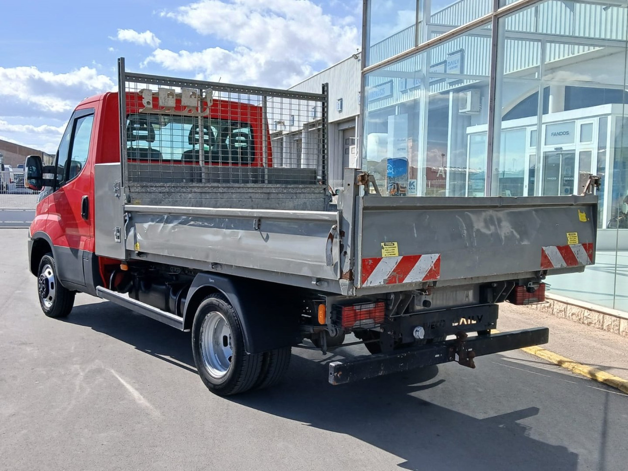 Volquete/Dumper IVECO 35C12 CAJA BASCULANTE - Dodávka sklápěč: obrázek 4 Volquete/Dumper IVECO 35C12 CAJA BASCULANTE - Dodávka sklápěč: obrázek 4