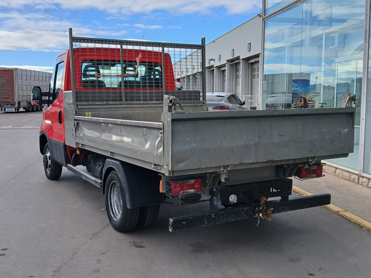Volquete/Dumper IVECO 35C12 CAJA BASCULANTE - Dodávka sklápěč: obrázek 4 Volquete/Dumper IVECO 35C12 CAJA BASCULANTE - Dodávka sklápěč: obrázek 4