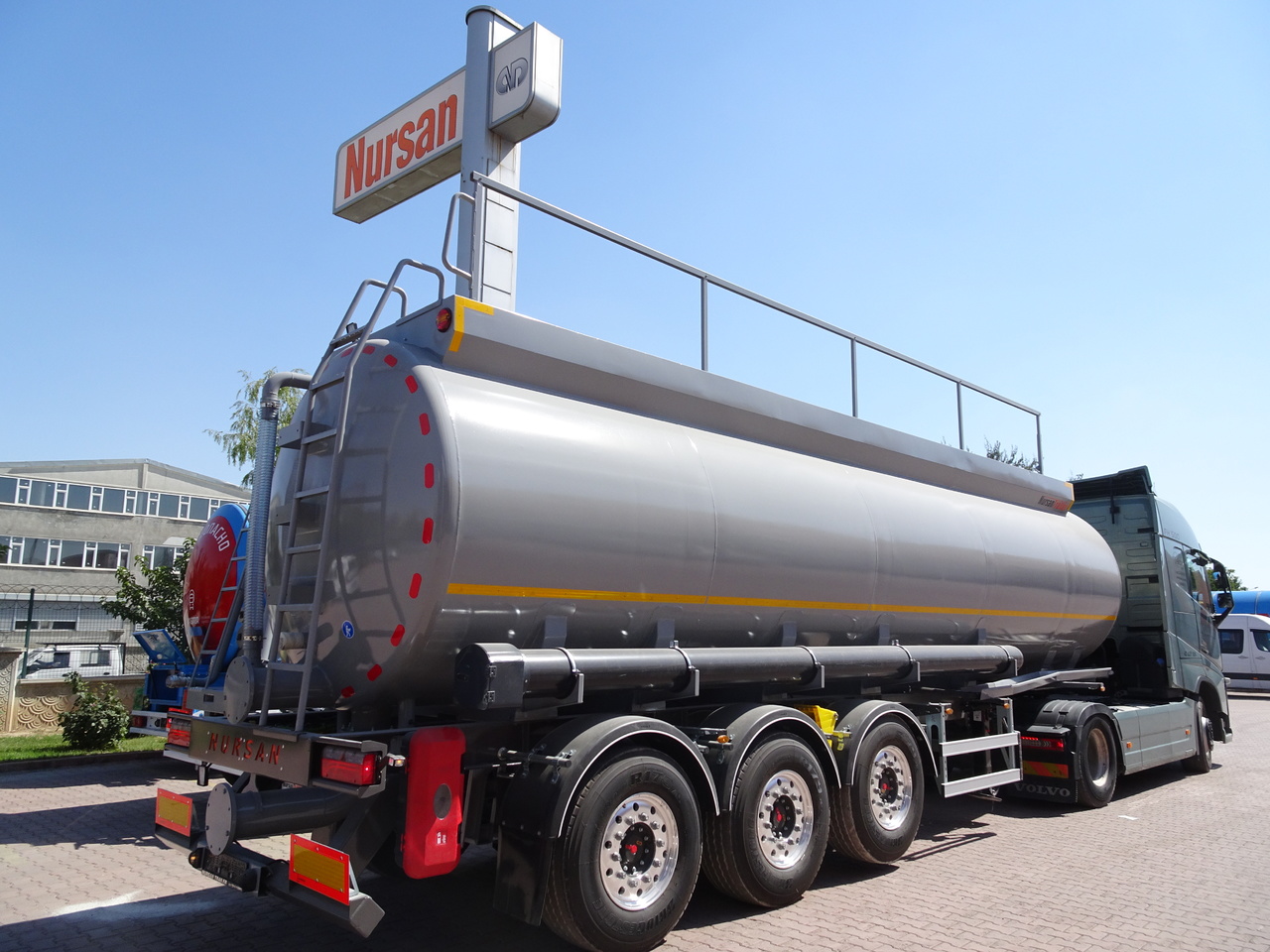 NURSAN Slurry Tanker - Cisternový návěs: obrázek 3 NURSAN Slurry Tanker - Cisternový návěs: obrázek 3