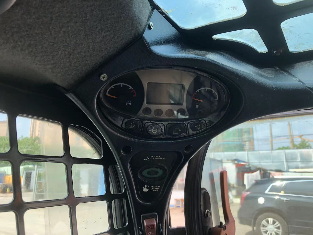BOBCAT S550 - Smykový nakladač: obrázek 5 BOBCAT S550 - Smykový nakladač: obrázek 5