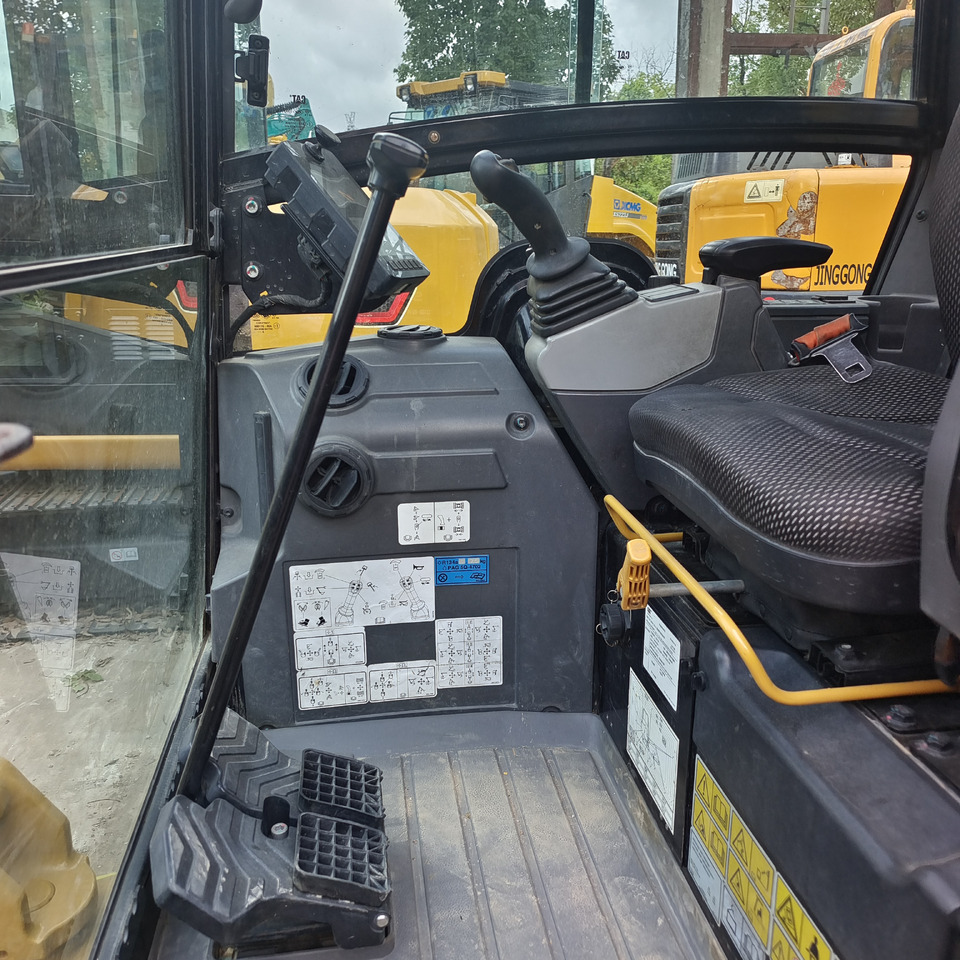 Mini rýpadlo CAT 302CR WITH RUBBER TRACK: obrázek 7