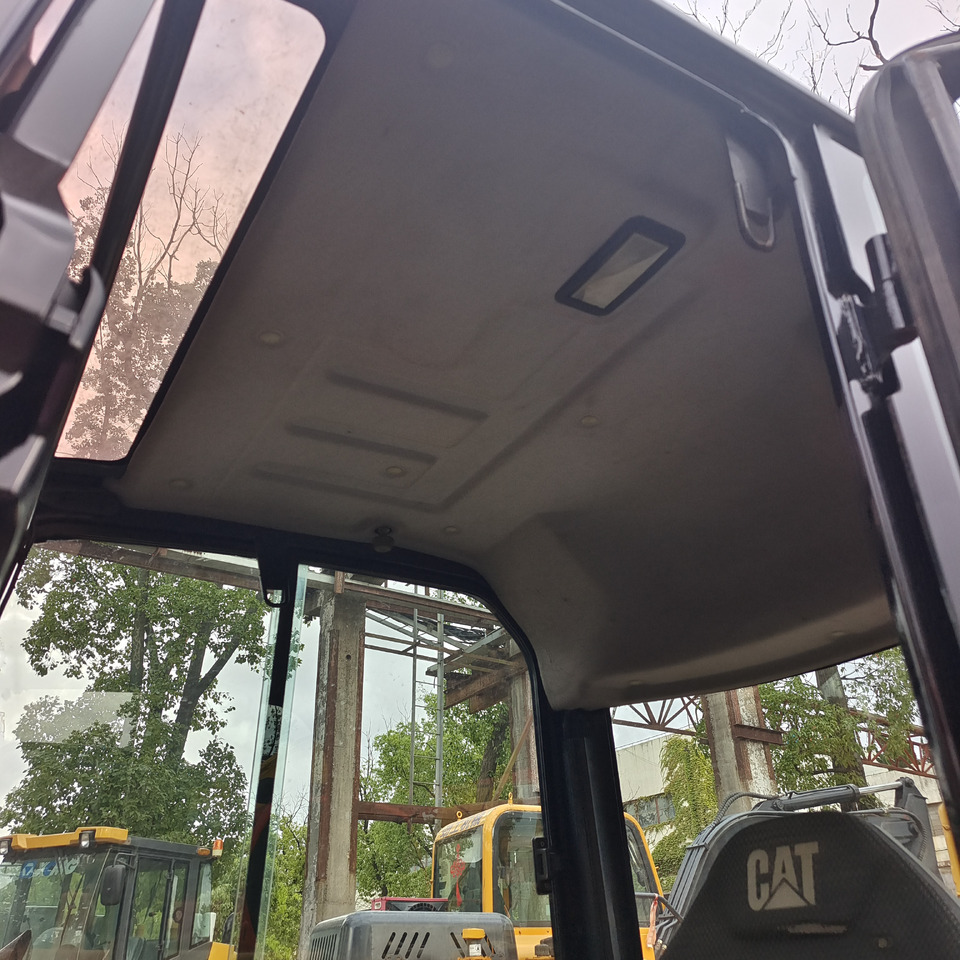 Mini rýpadlo CAT 302CR WITH RUBBER TRACK: obrázek 8