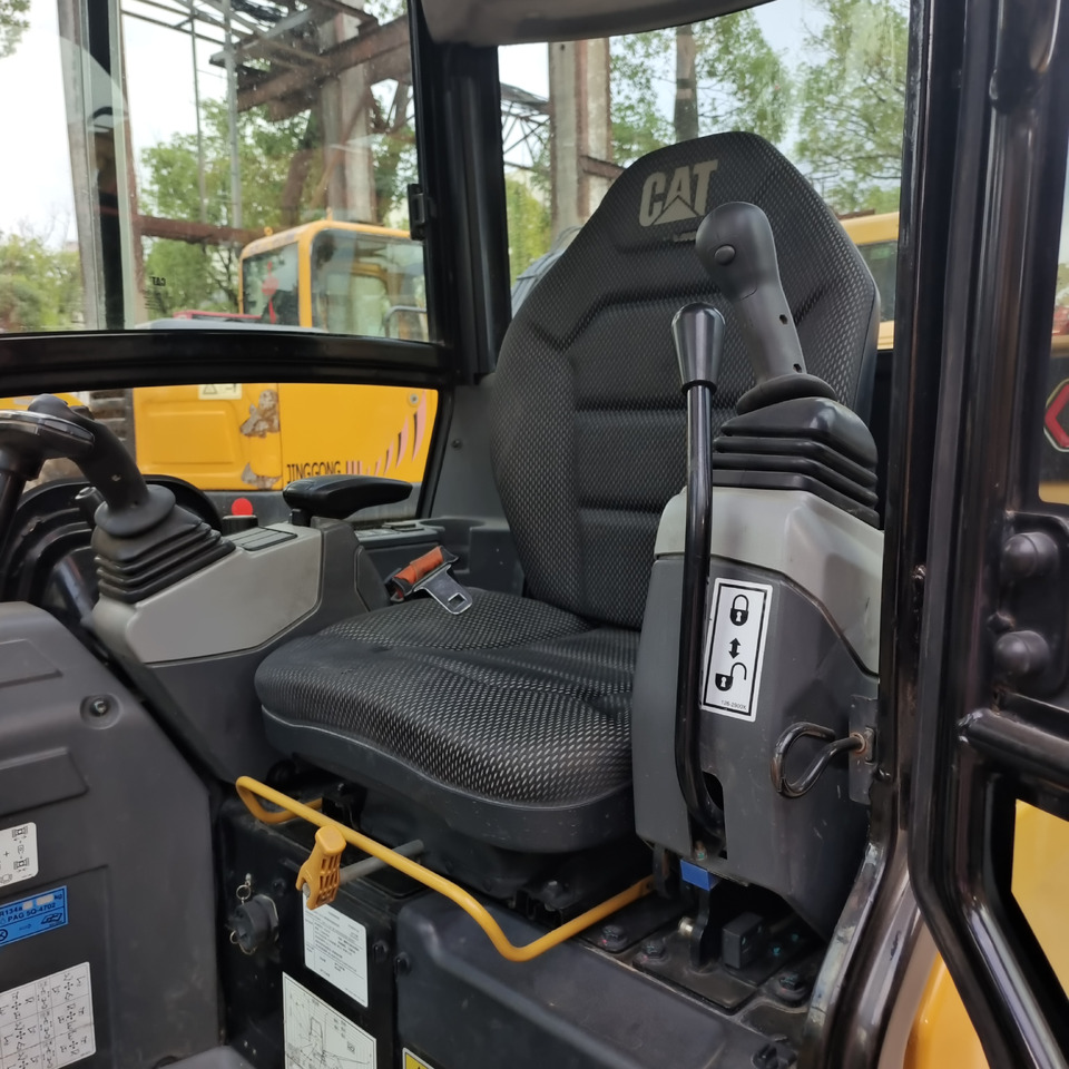 Mini rýpadlo CAT 302CR WITH RUBBER TRACK: obrázek 6