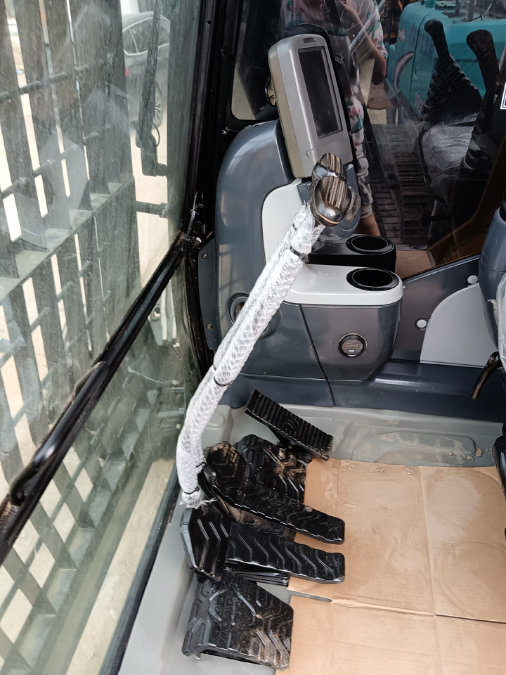 CAT 324DL 330D2L 330GC 336D2L 336GC - Pásové rýpadlo: obrázek 5 CAT 324DL 330D2L 330GC 336D2L 336GC - Pásové rýpadlo: obrázek 5