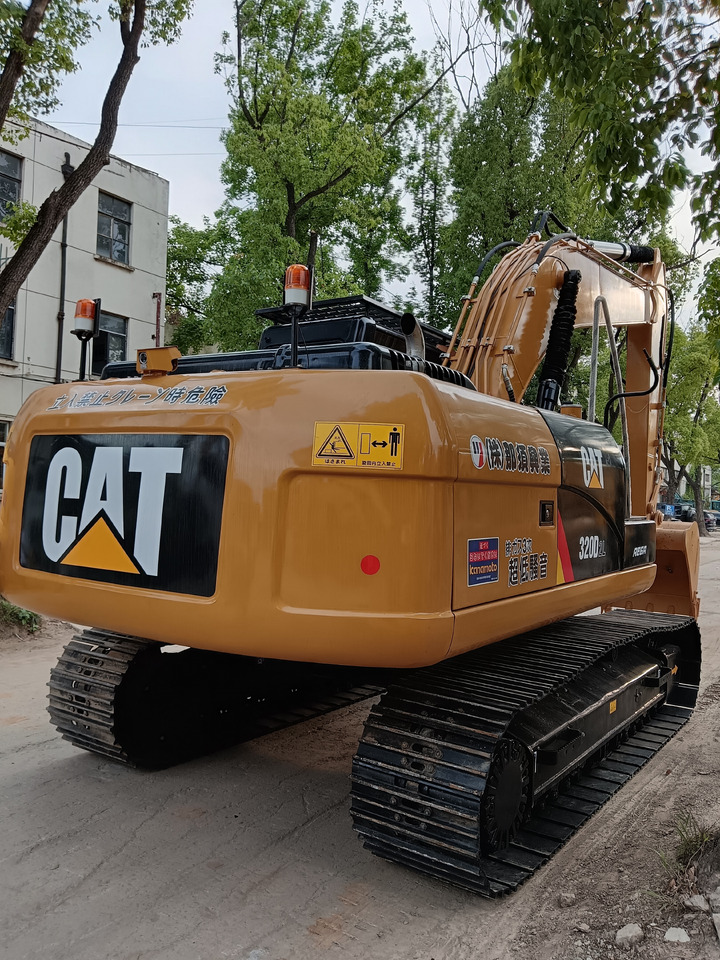 CATERPILLAR 320D2L CAT 320D - Pásové rýpadlo: obrázek 4 CATERPILLAR 320D2L CAT 320D - Pásové rýpadlo: obrázek 4