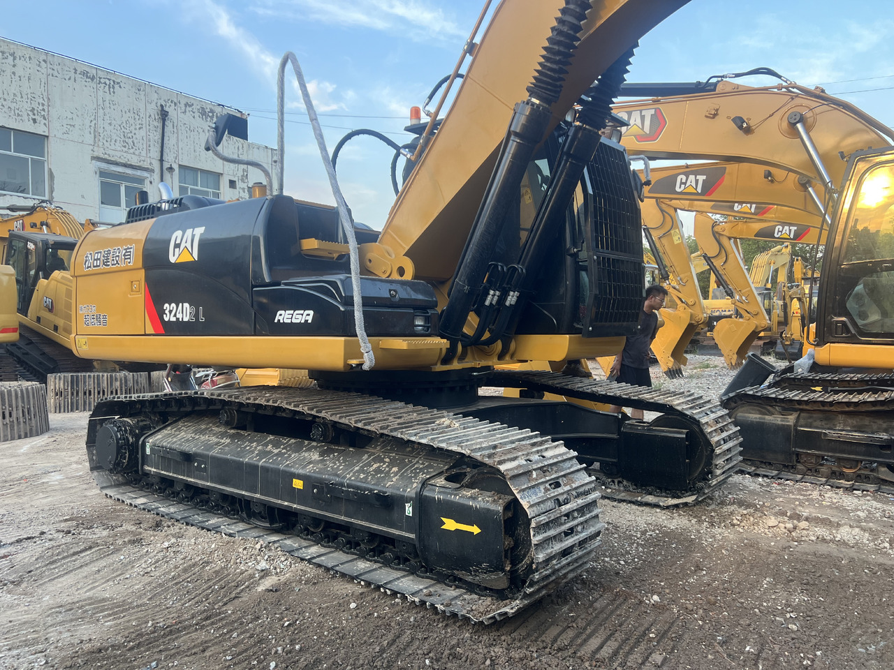 CATERPILLAR 324D2L CAT 324DL - Pásové rýpadlo: obrázek 3 CATERPILLAR 324D2L CAT 324DL - Pásové rýpadlo: obrázek 3