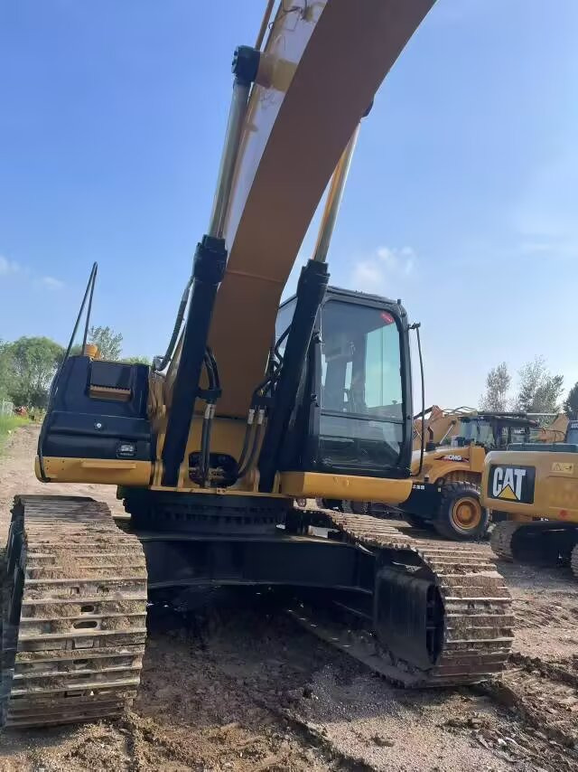CATERPILLAR 336D2L CAT 336 D 2 L 336GC - Pásové rýpadlo: obrázek 4 CATERPILLAR 336D2L CAT 336 D 2 L 336GC - Pásové rýpadlo: obrázek 4