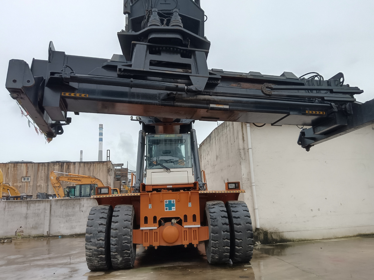 CVS FERRARRI F278.6 Ferrarri 278 - Reach stacker: obrázek 4 CVS FERRARRI F278.6 Ferrarri 278 - Reach stacker: obrázek 4