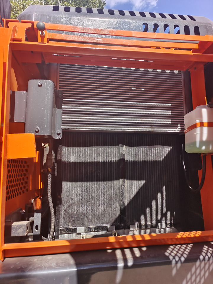 DOOSAN DX225 LCA DX 225 LC - 9C - Pásové rýpadlo: obrázek 3 DOOSAN DX225 LCA DX 225 LC - 9C - Pásové rýpadlo: obrázek 3