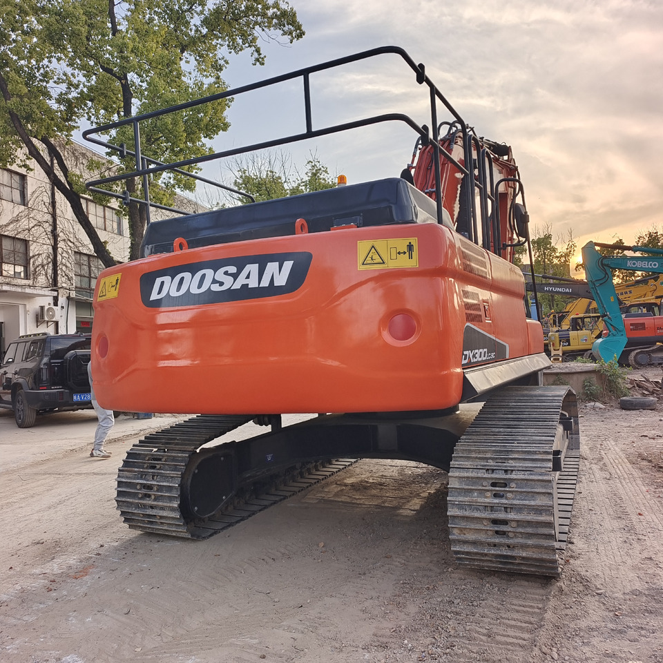 DOOSAN DX300 LC - 9C DX 300 LCA DX340 - Pásové rýpadlo: obrázek 5 DOOSAN DX300 LC - 9C DX 300 LCA DX340 - Pásové rýpadlo: obrázek 5