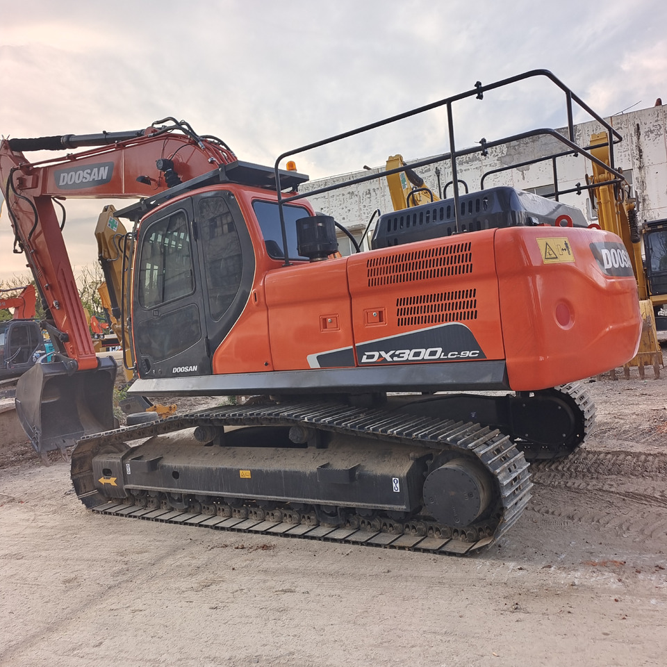 DOOSAN DX300 LC - 9C DX 300 LCA DX340 - Pásové rýpadlo: obrázek 1 DOOSAN DX300 LC - 9C DX 300 LCA DX340 - Pásové rýpadlo: obrázek 1