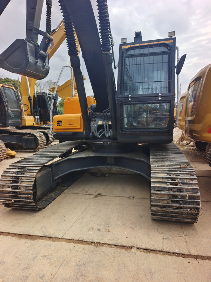 HYUNDAI HX220HD - Pásové rýpadlo: obrázek 4 HYUNDAI HX220HD - Pásové rýpadlo: obrázek 4