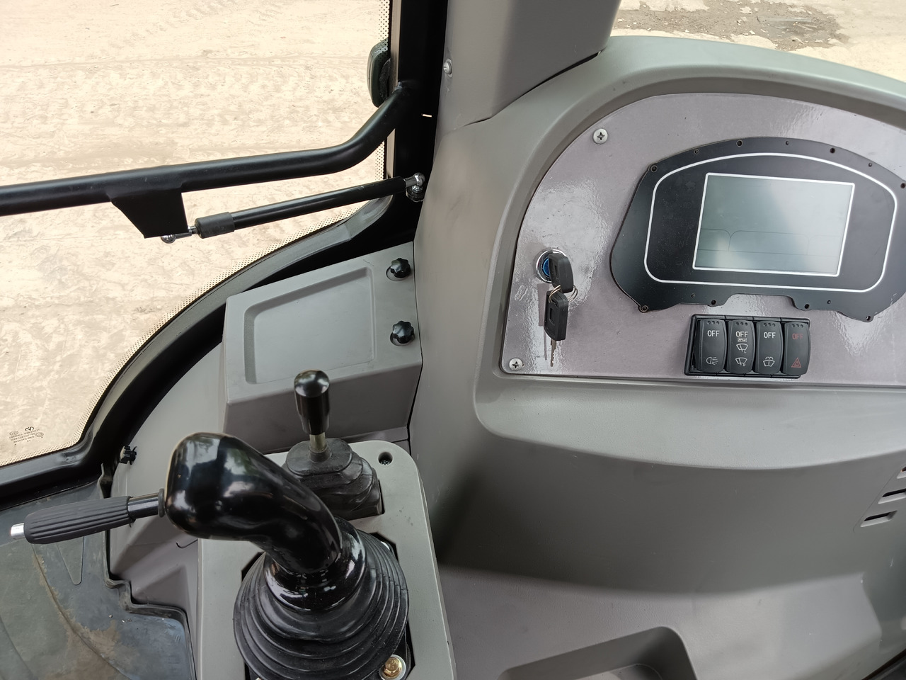 JCB 4CX BRAND NEW - Rýpadlo-nakladač: obrázek 4 JCB 4CX BRAND NEW - Rýpadlo-nakladač: obrázek 4