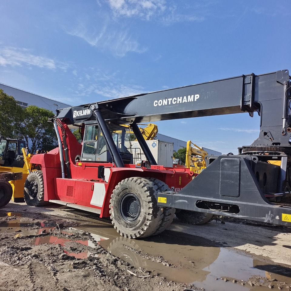 KALMAR DRT 450 60S5K - Reach stacker: obrázek 3 KALMAR DRT 450 60S5K - Reach stacker: obrázek 3
