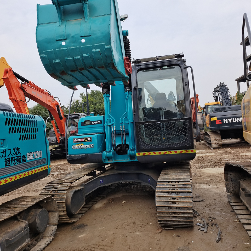 KOBELCO SK140 SK200-8 - Pásové rýpadlo: obrázek 5 KOBELCO SK140 SK200-8 - Pásové rýpadlo: obrázek 5