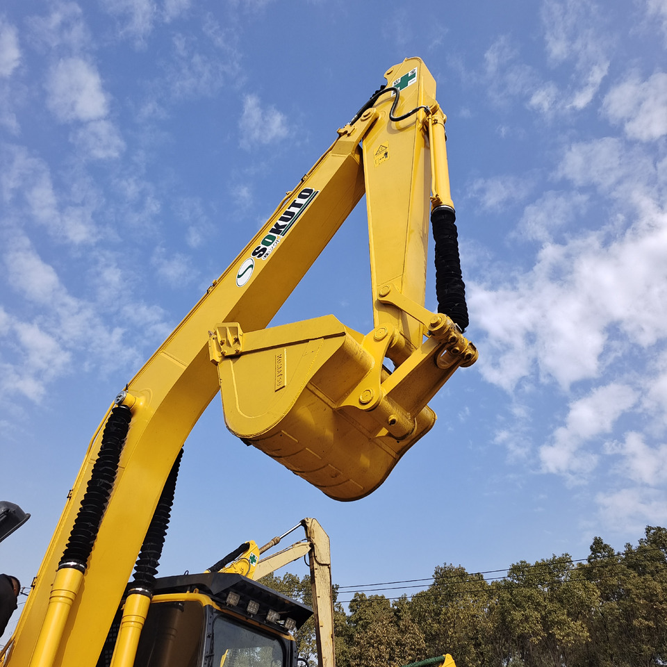 KOMATSU PC200-8 20 TON EXCAVATOR PC 200 - 8 - Pásové rýpadlo: obrázek 2 KOMATSU PC200-8 20 TON EXCAVATOR PC 200 - 8 - Pásové rýpadlo: obrázek 2