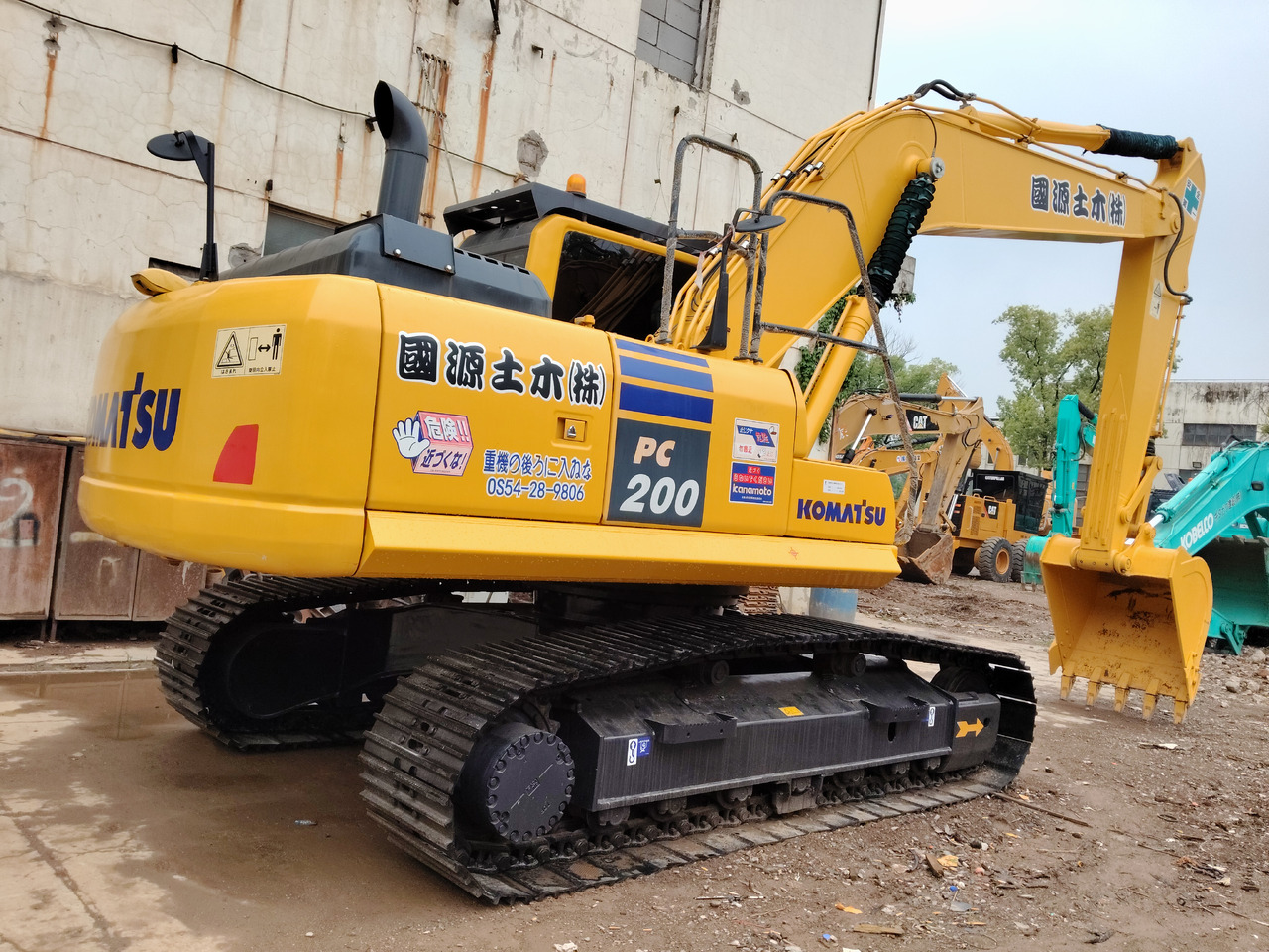 KOMATSU PC200-8 PC 200-8 PC210 PC220 - Pásové rýpadlo: obrázek 4 KOMATSU PC200-8 PC 200-8 PC210 PC220 - Pásové rýpadlo: obrázek 4