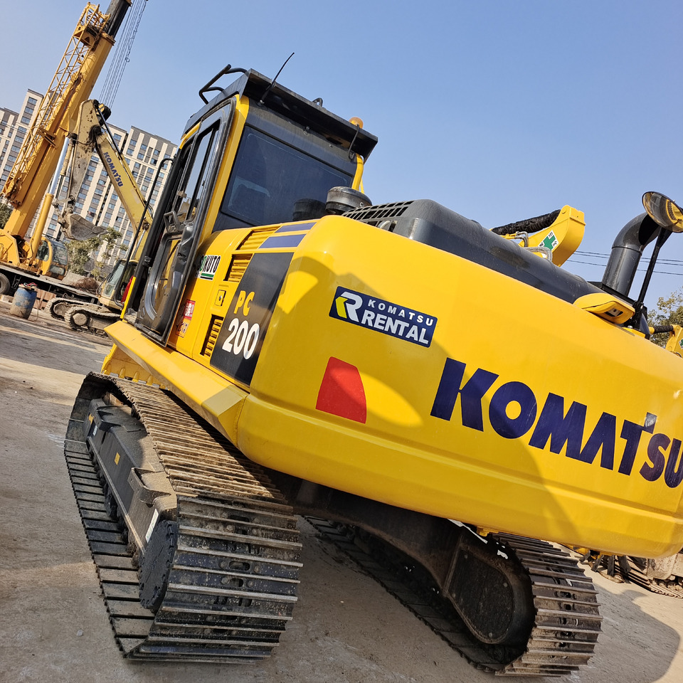 KOMATSU PC200-8 PC 200 - 8N1 - Pásové rýpadlo: obrázek 4 KOMATSU PC200-8 PC 200 - 8N1 - Pásové rýpadlo: obrázek 4