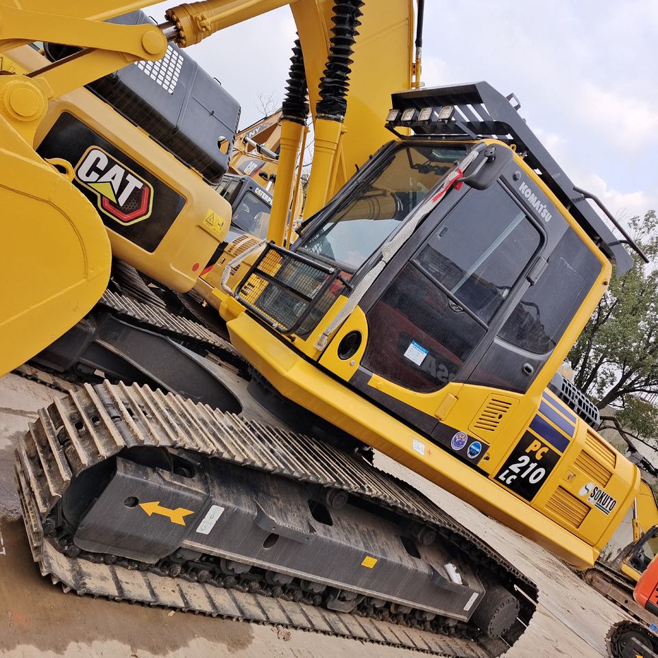 KOMATSU PC210LC-8 - Pásové rýpadlo: obrázek 4 KOMATSU PC210LC-8 - Pásové rýpadlo: obrázek 4