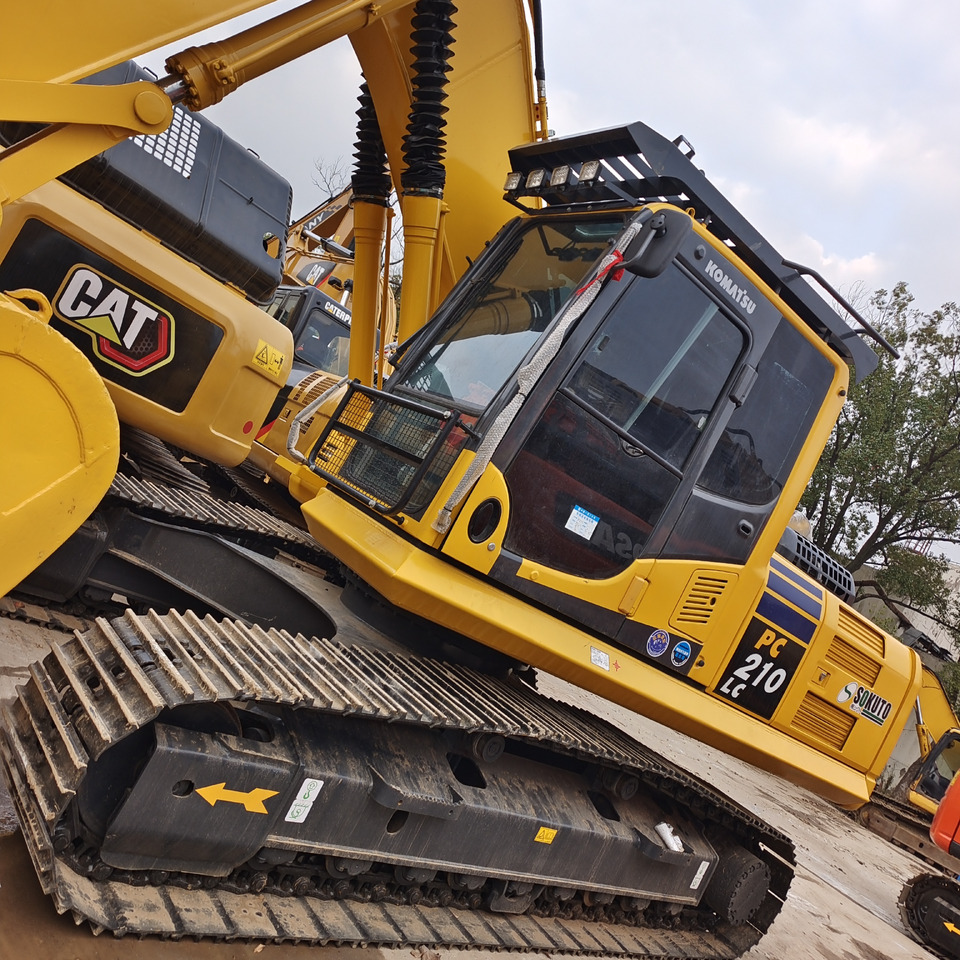 KOMATSU PC210LC-8 - Pásové rýpadlo: obrázek 1 KOMATSU PC210LC-8 - Pásové rýpadlo: obrázek 1