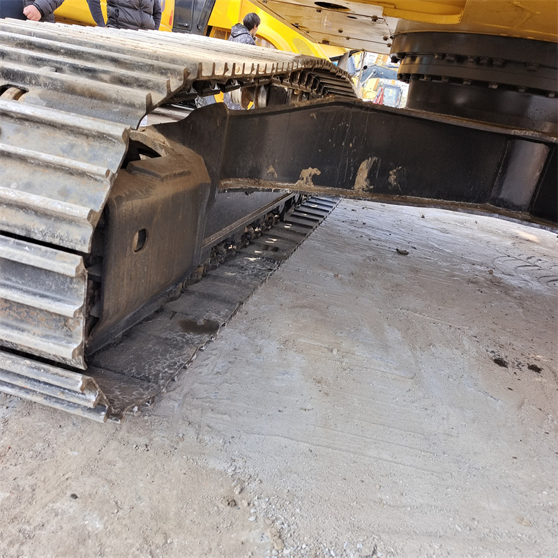 KOMATSU PC220-8N1 PC220 - Pásové rýpadlo: obrázek 3 KOMATSU PC220-8N1 PC220 - Pásové rýpadlo: obrázek 3