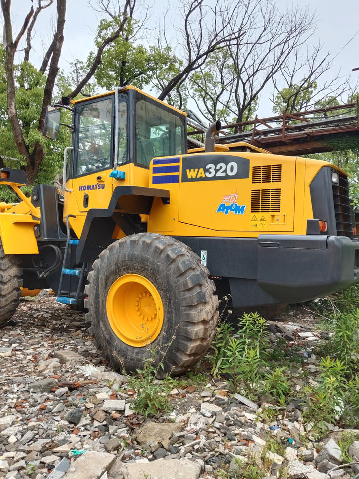KOMATSU WA 320 - Kolový nakladač: obrázek 1 KOMATSU WA 320 - Kolový nakladač: obrázek 1