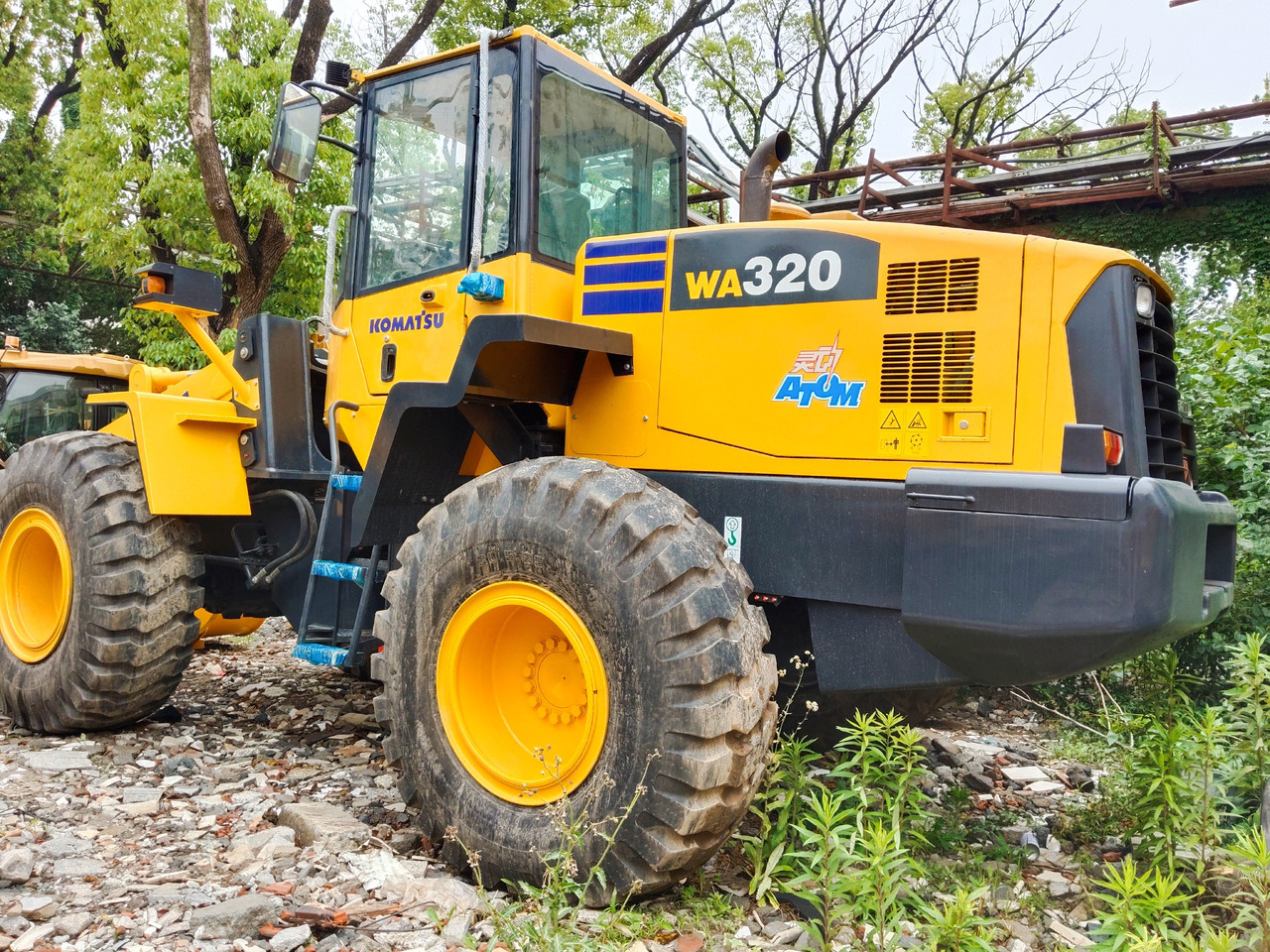 KOMATSU WA320-5 - Kolový nakladač: obrázek 4 KOMATSU WA320-5 - Kolový nakladač: obrázek 4